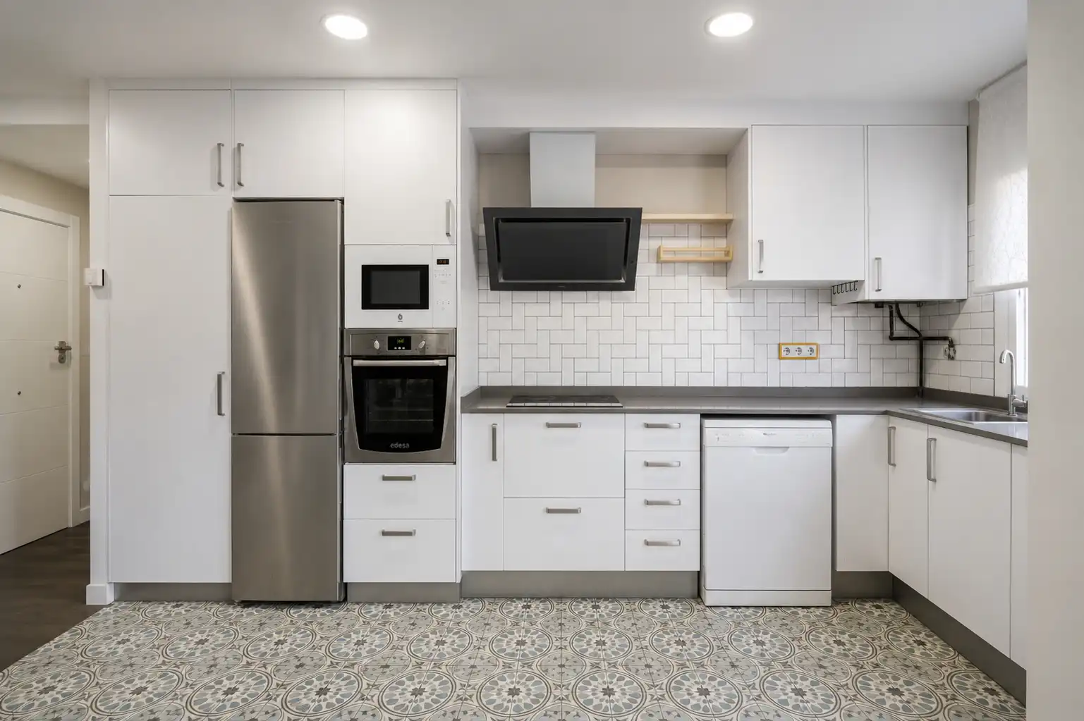 Kitchen of Flat for sale in El Vendrell  with Air Conditioner, Heating and Terrace