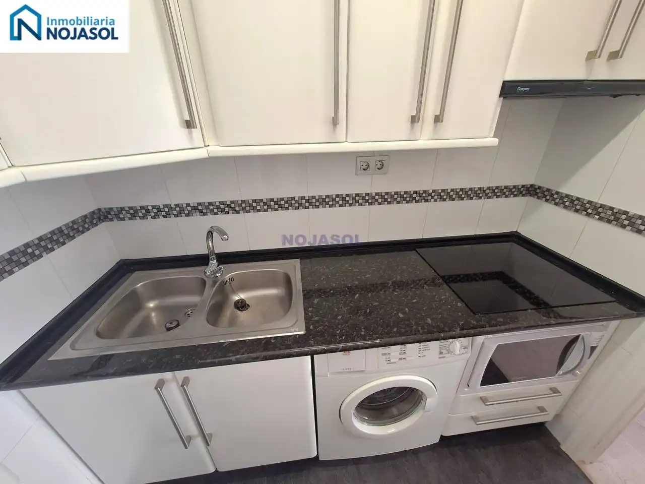 Cocina de Apartamento en venta en Noja con Calefacción, Parquet y Terraza