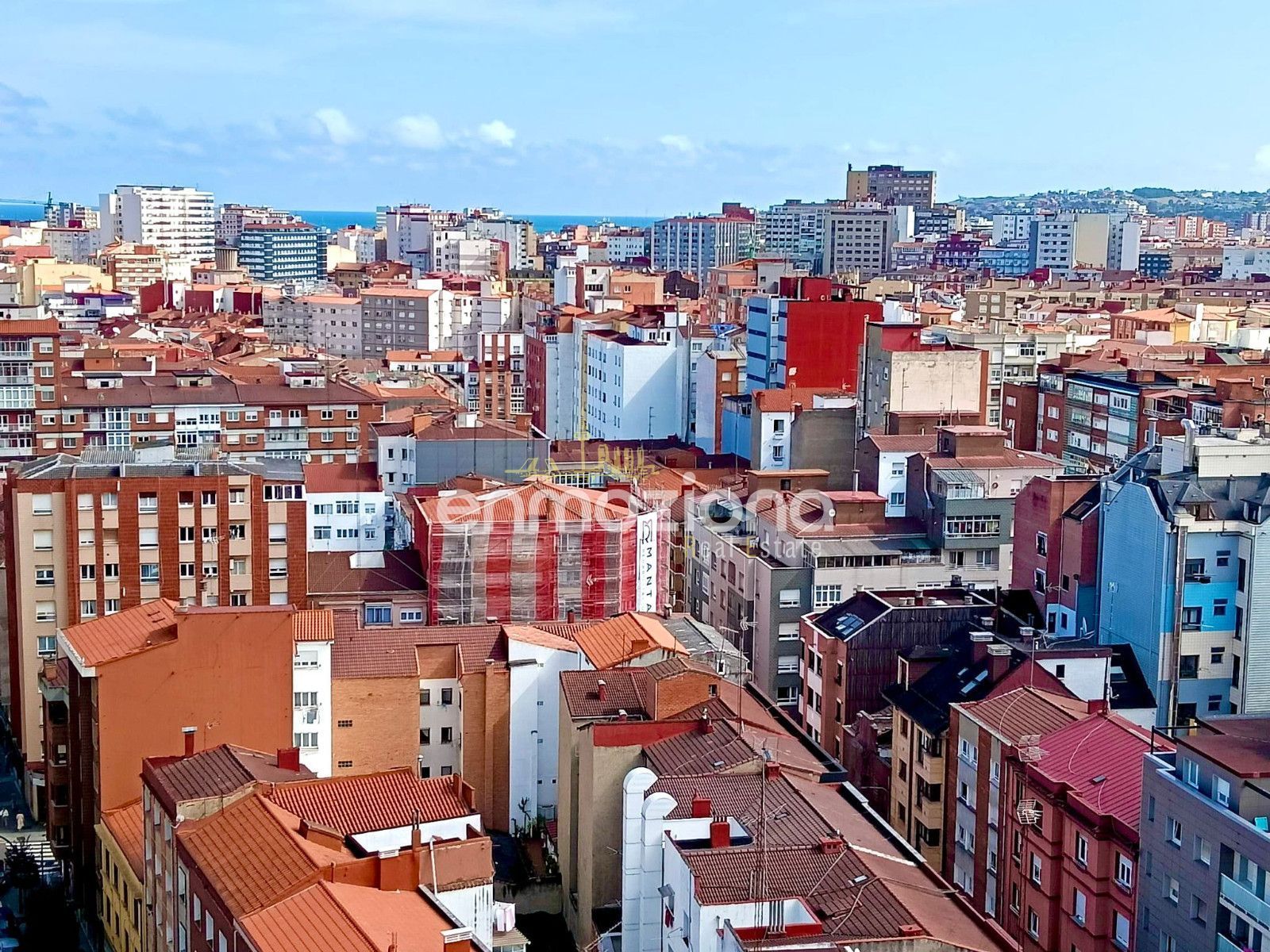 Vista exterior de Piso en venta en Gijón  con Calefacción y Amueblado