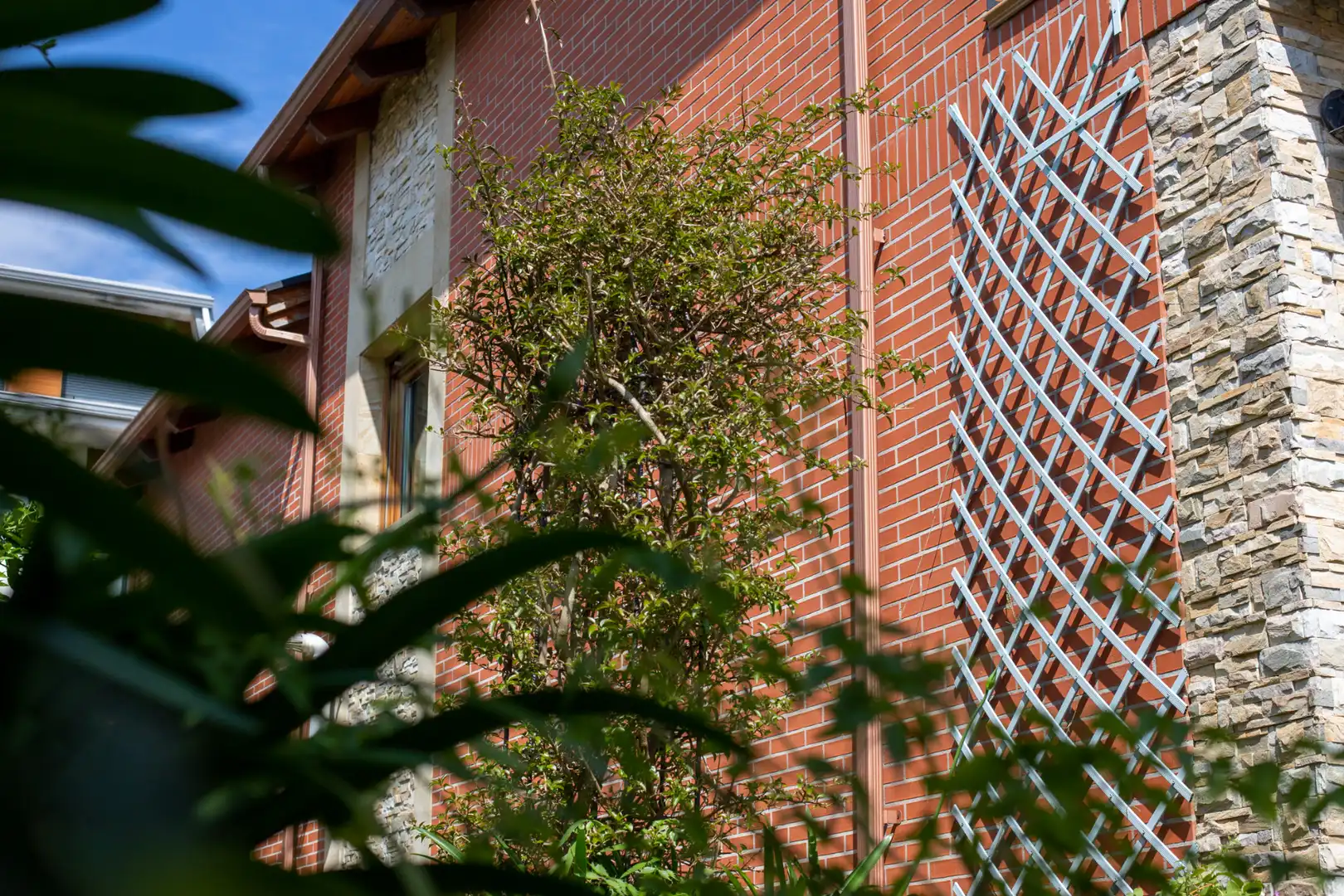 Vista exterior de Casa o xalet en venda en Piélagos amb Calefacció, Jardí privat i Terrassa