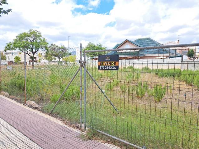 Terreno residencial en Venta en Carrer Calderón de la Barca en Pau Lledó