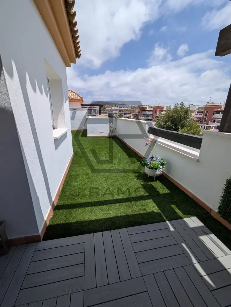Àtic amb piscina en venda a de las palmeras, imagen 42