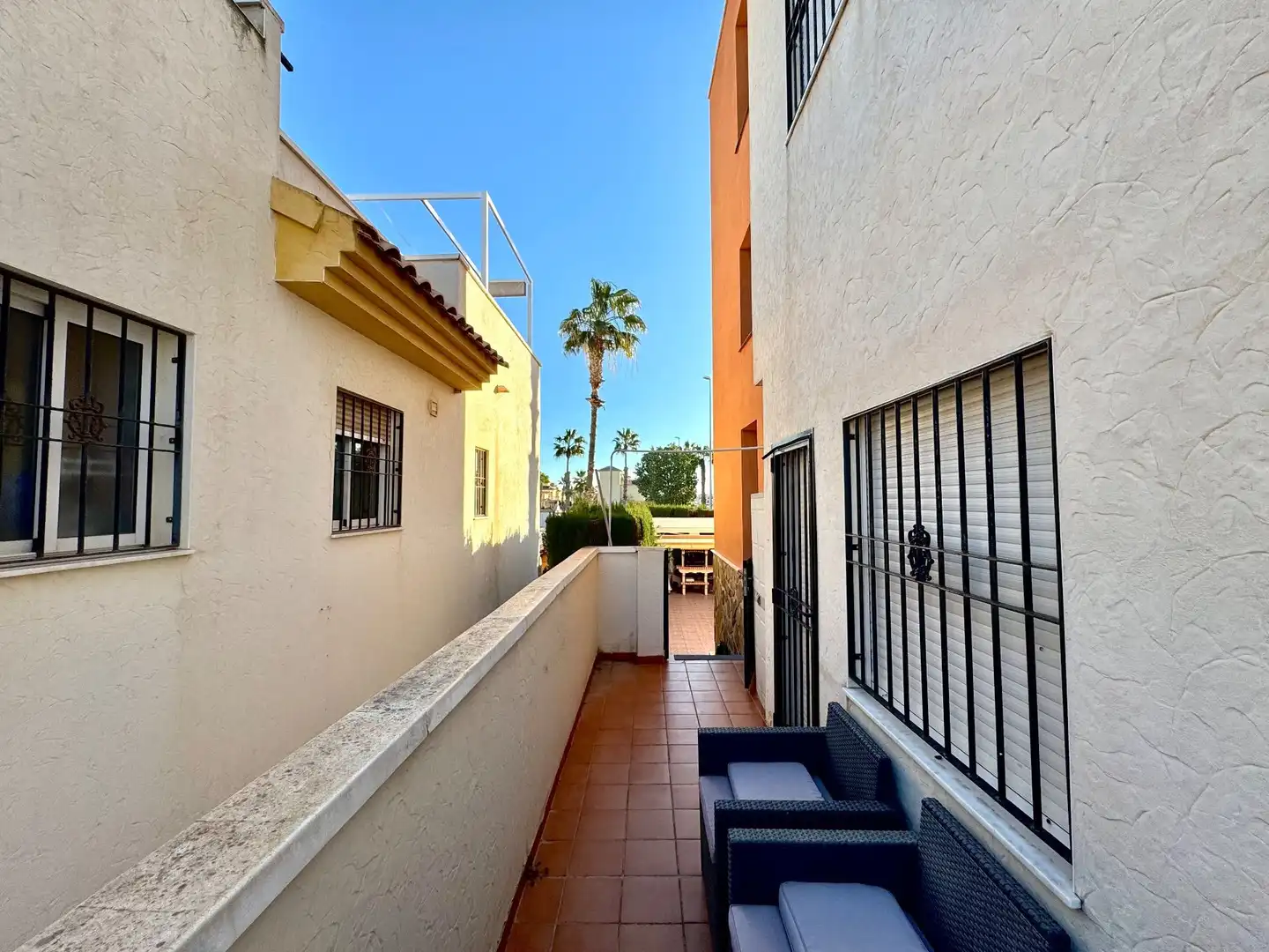 Terrasse von Haus oder Chalet zur Miete in Guardamar del Segura mit Klimaanlage, Privatgarten und Terrasse