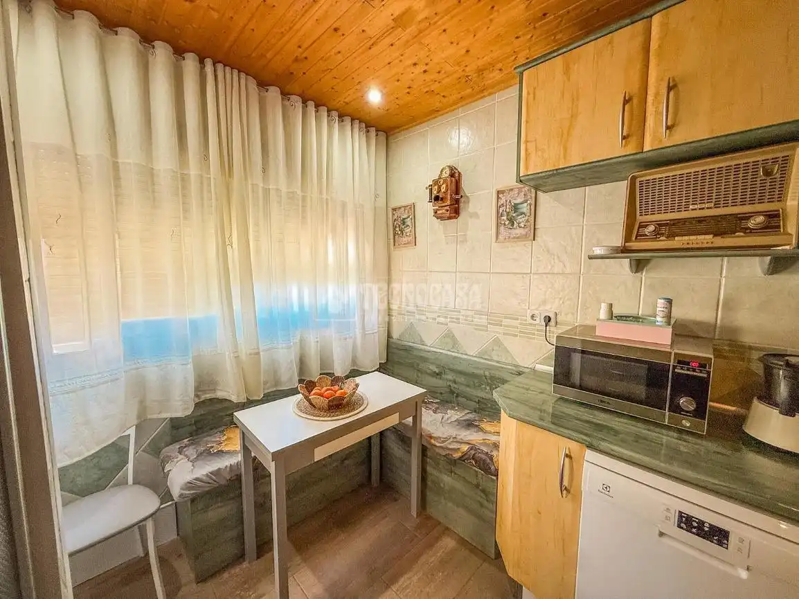 Kitchen of Flat for sale in Parla  with Air Conditioner, Heating and Terrace