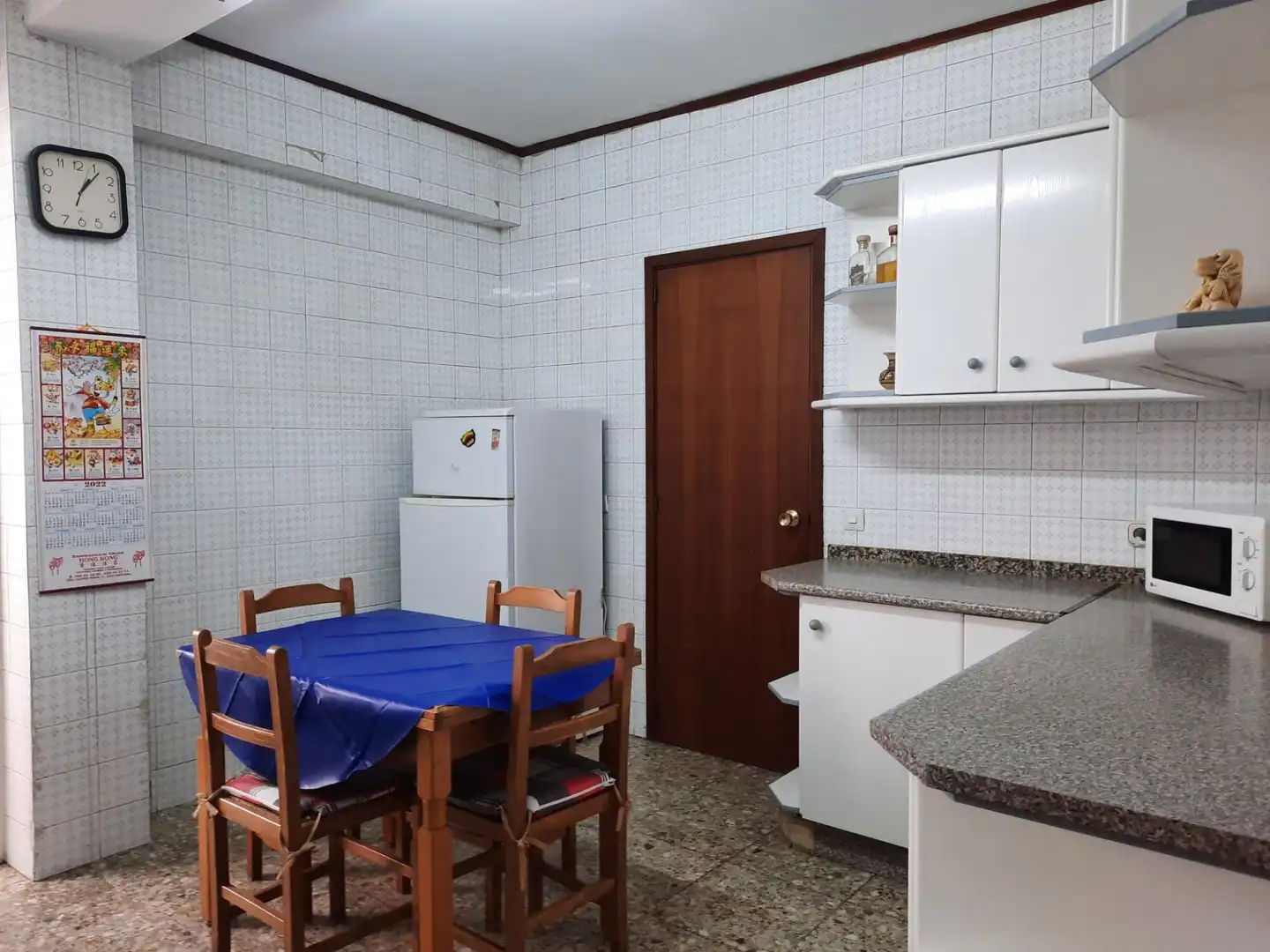 Cuina de Pis de lloguer en Pontevedra Capital  amb Calefacció, Moblat i Forn