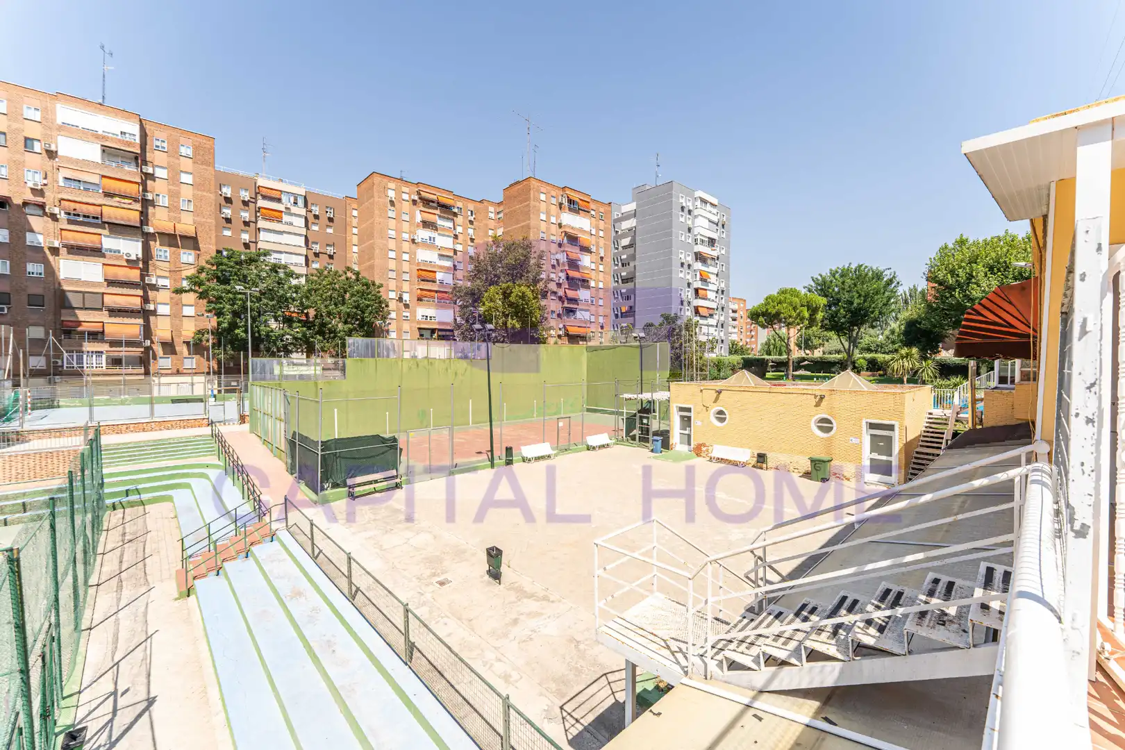 Dormitori de Pis en venda en Fuenlabrada amb Terrassa, Moblat i Forn