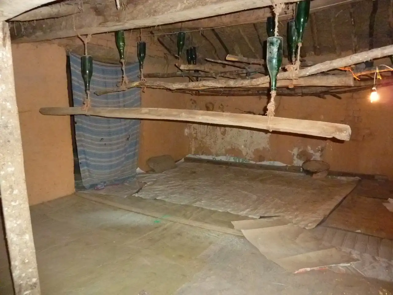 Country house zum Verkauf in Andavías mit Privatgarten, Terrasse und Möbliert