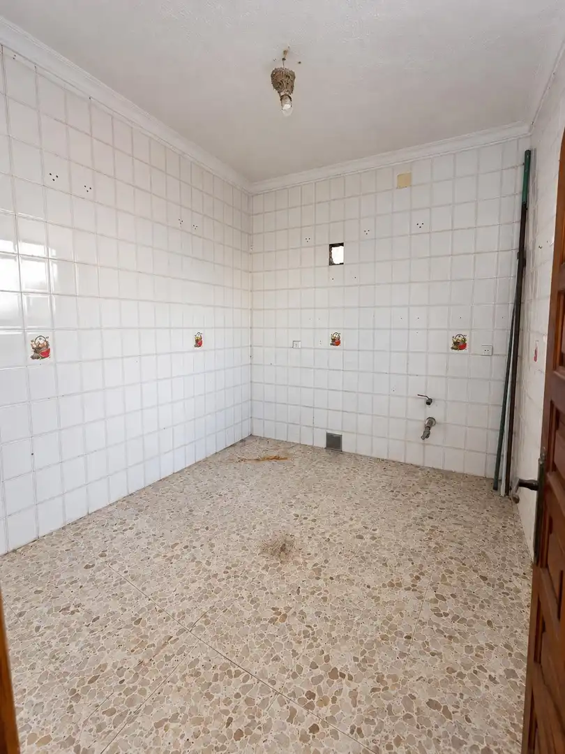 Bathroom of Houses for sale in Marchena, Sevilla