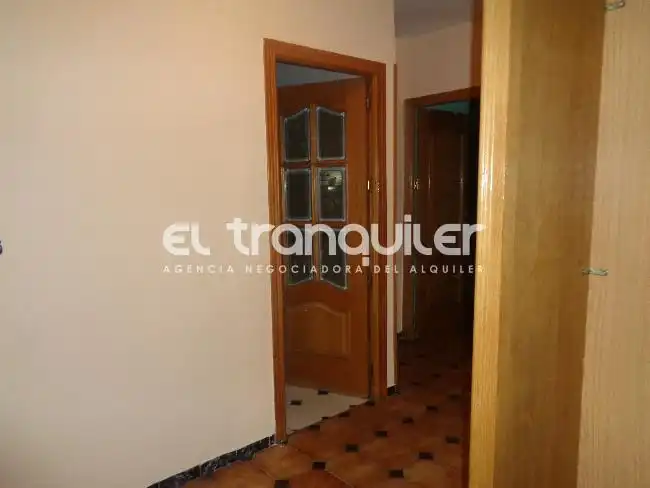 Flat for rent in Calle Maestro Arbós, La Alhóndiga