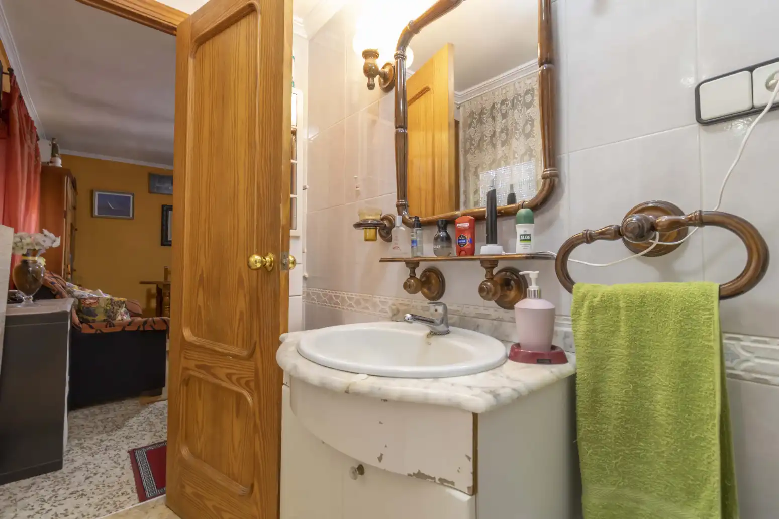 Badezimmer von Haus oder Chalet zum Verkauf in Espartinas mit Klimaanlage, Terrasse und Schwimmbad
