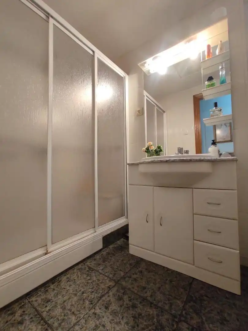 Badezimmer von Wohnung zum Verkauf in Valencia