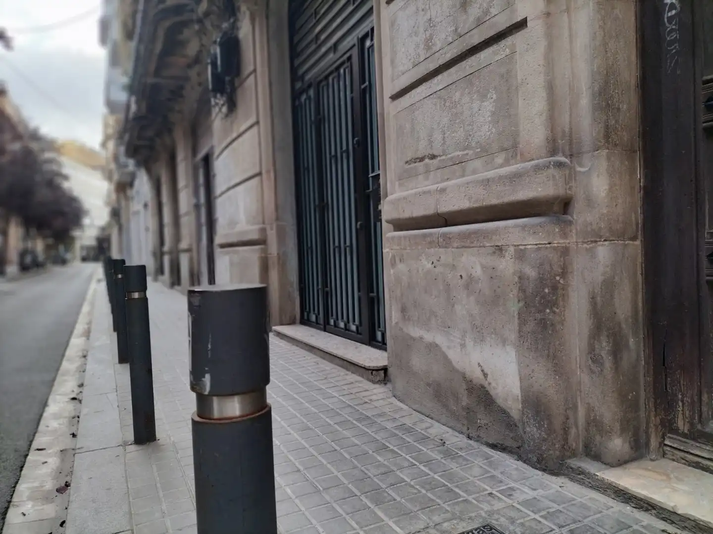 Vista exterior de Local en traspaso en Barcelona con Aire acondicionado, Calefacción y Amueblado