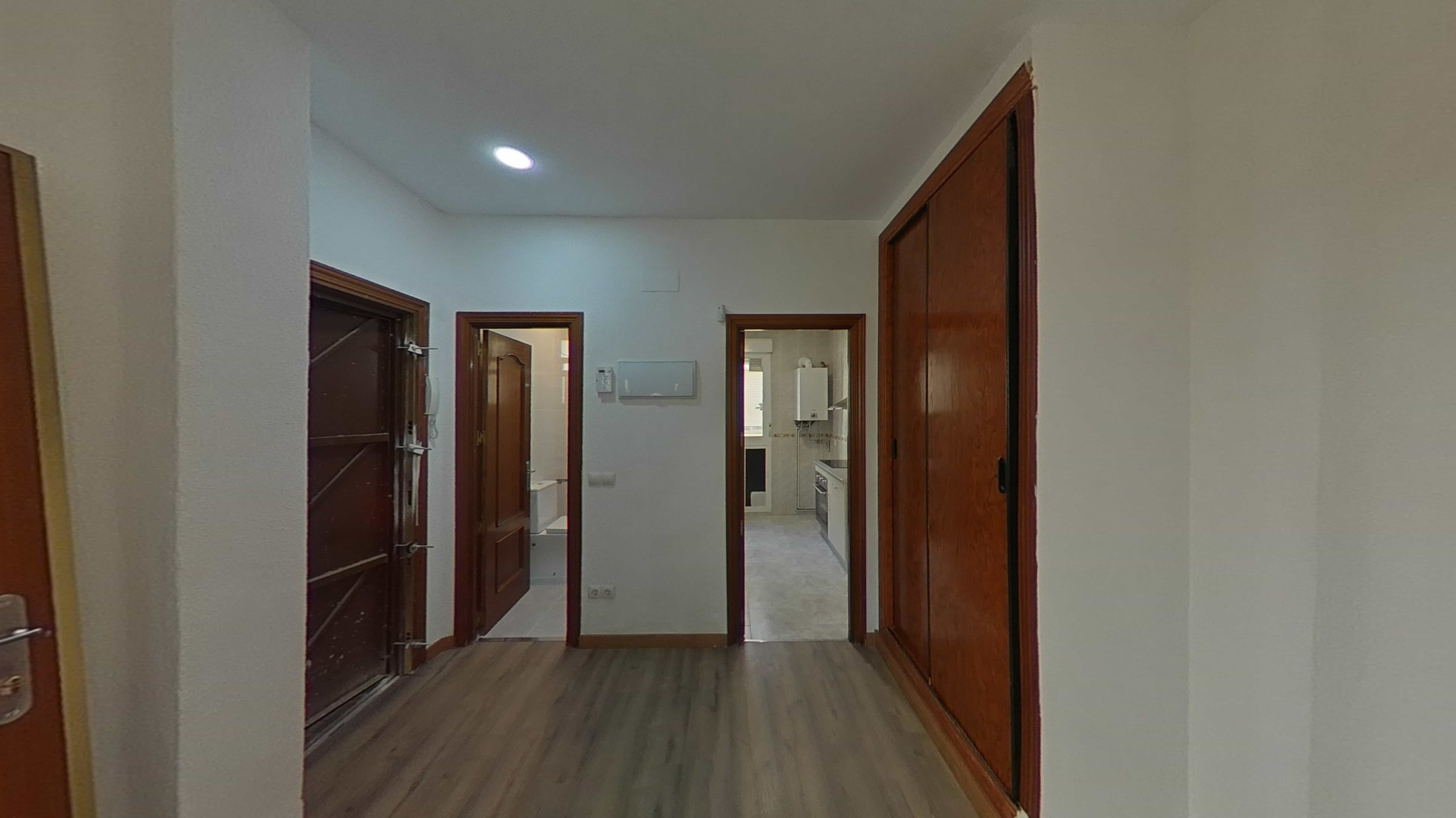 Flat for sale in  Madrid Capital  with Heating and Parquet flooring