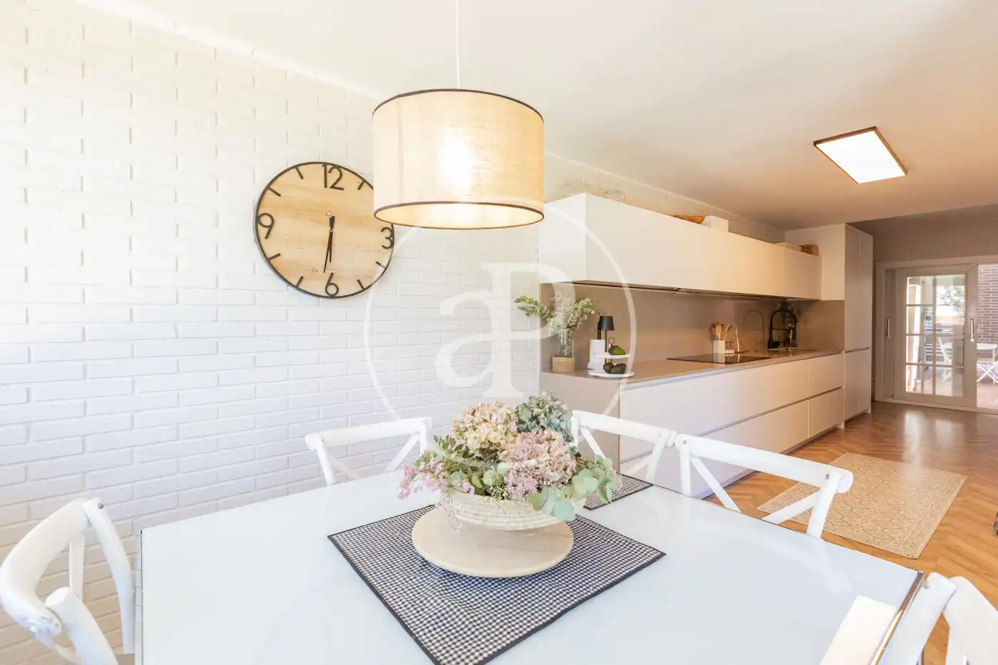 Cocina de Casa adosada de alquiler en Las Rozas de Madrid con Aire acondicionado, Calefacción y Jardín privado
