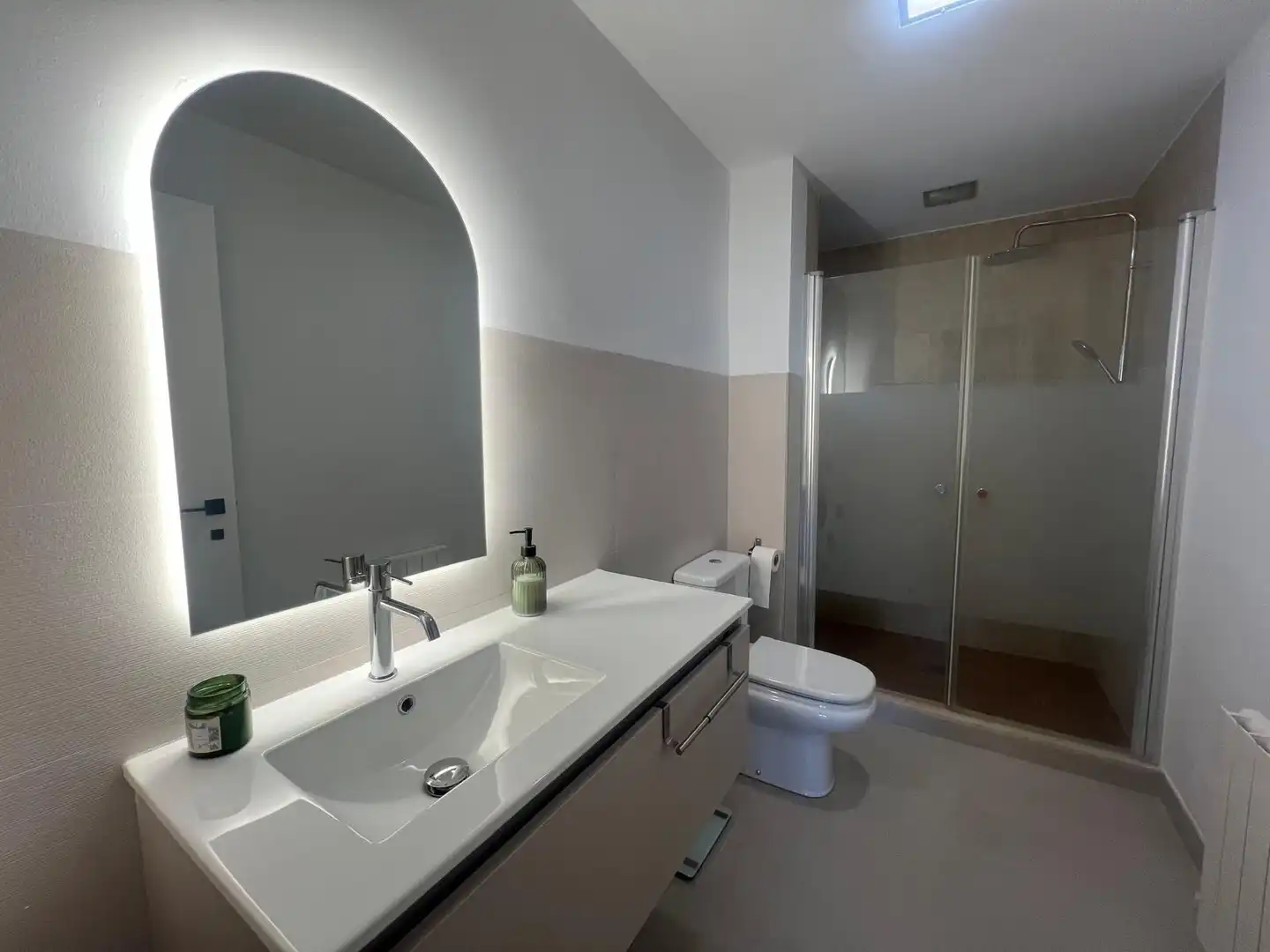 Bathroom of Houses for sale in El Pilar 
