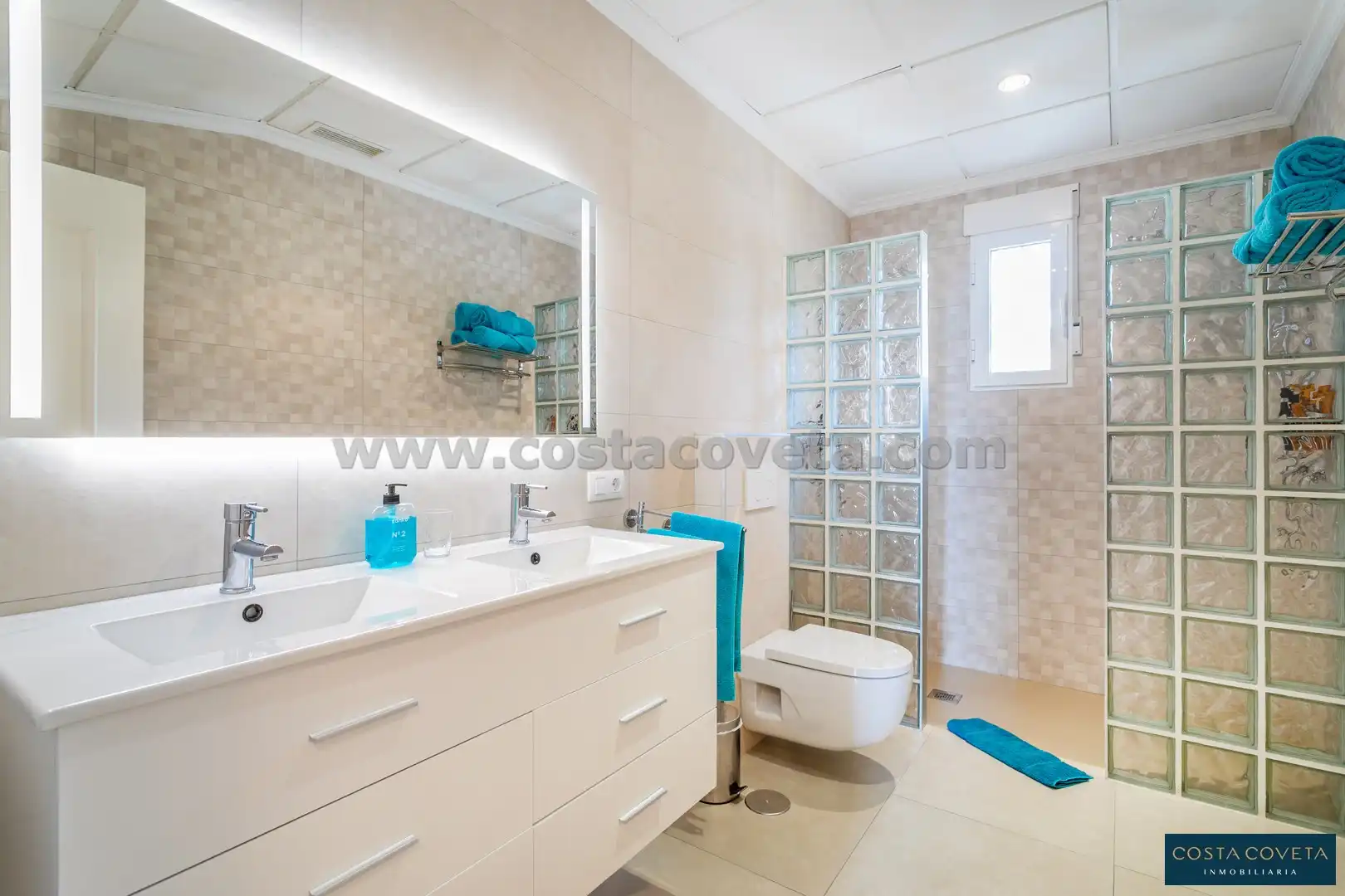Bathroom of Houses for sale in El Campello  with Air Conditioner, Private garden and Terrace