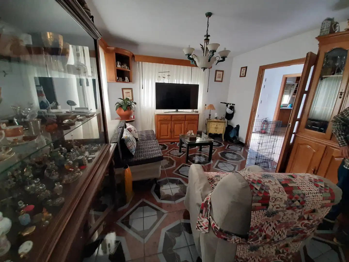 Sala d'estar de Casa o xalet en venda en Guntín amb Calefacció i Moblat
