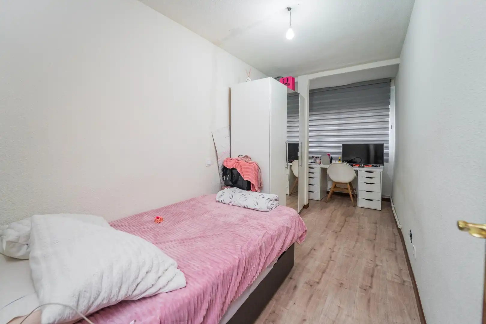 Habitación de Piso en venta en Leganés con Calefacción