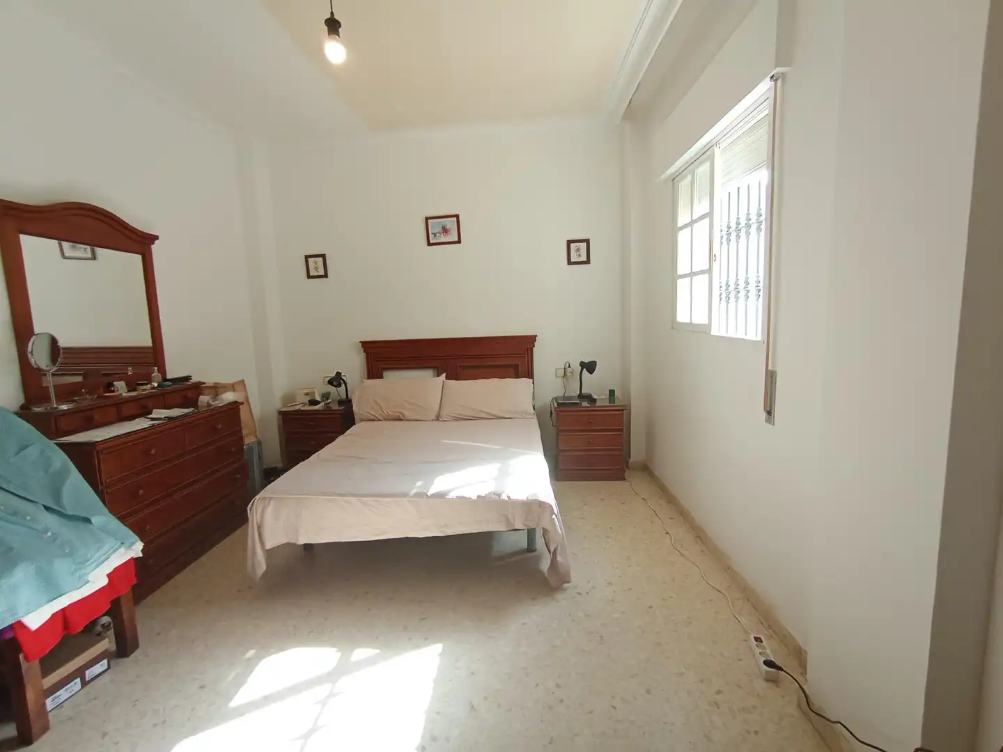 Dormitori de Casa o xalet en venda en Dos Hermanas amb Aire condicionat, Terrassa i Traster