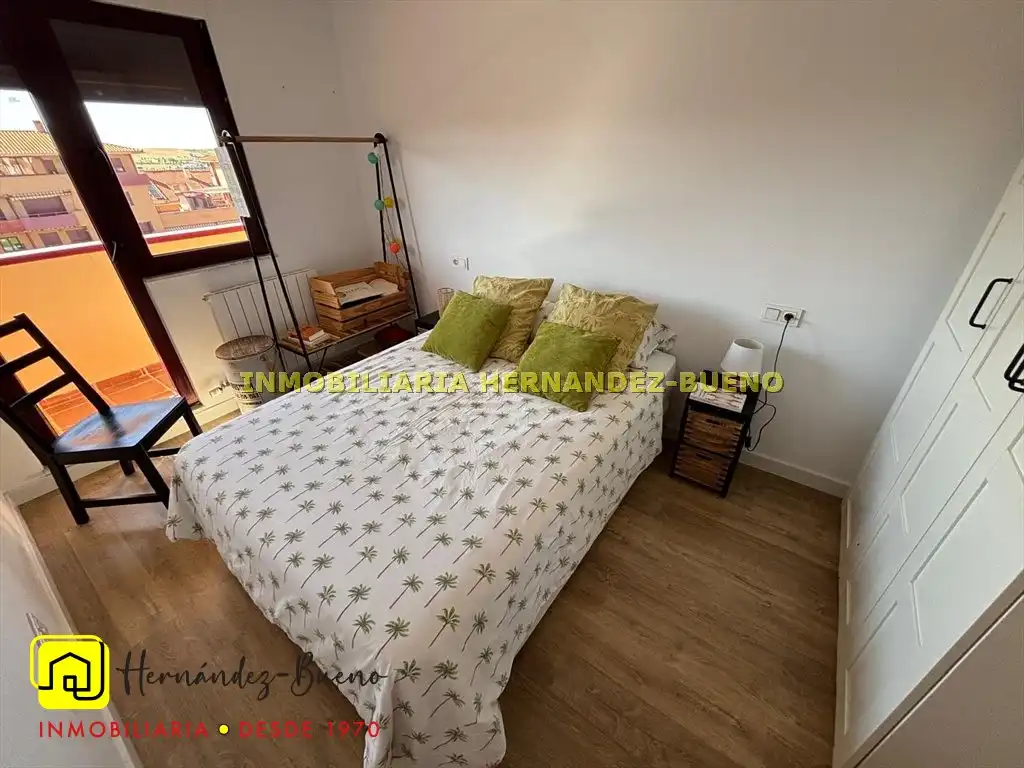 Habitación de Dúplex de alquiler en Salamanca con Calefacción, Terraza y Piscina