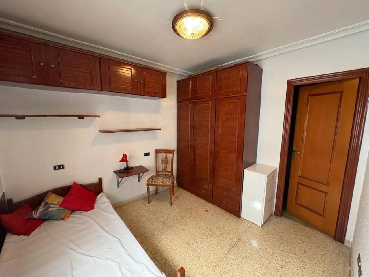 Habitación de Piso en venta en Alicante / Alacant con Aire acondicionado, Calefacción y Amueblado