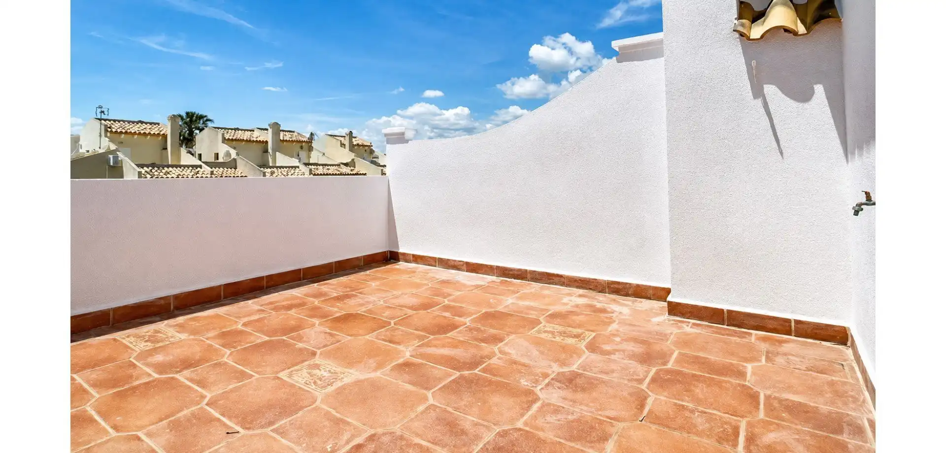 Terrassa de Finca rústica en venda en Orihuela amb Terrassa, Traster i Balcó