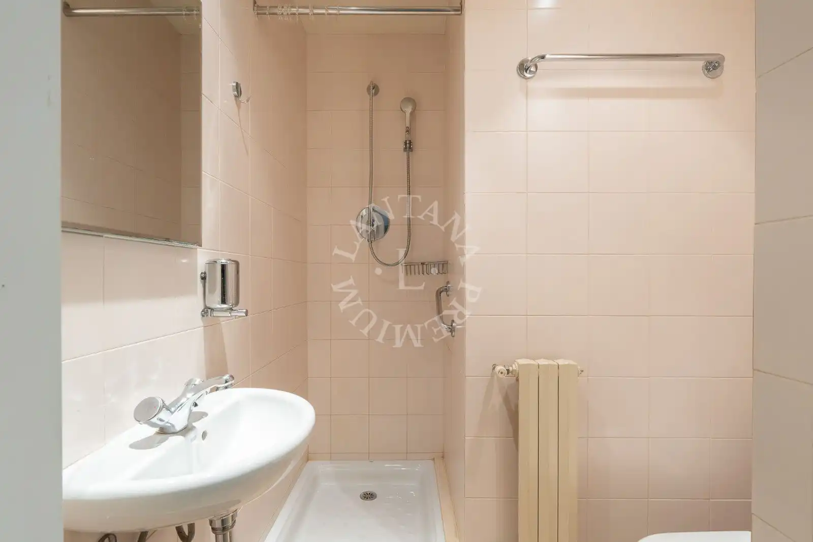 Baño de Piso en venta en Barcelona con Trastero