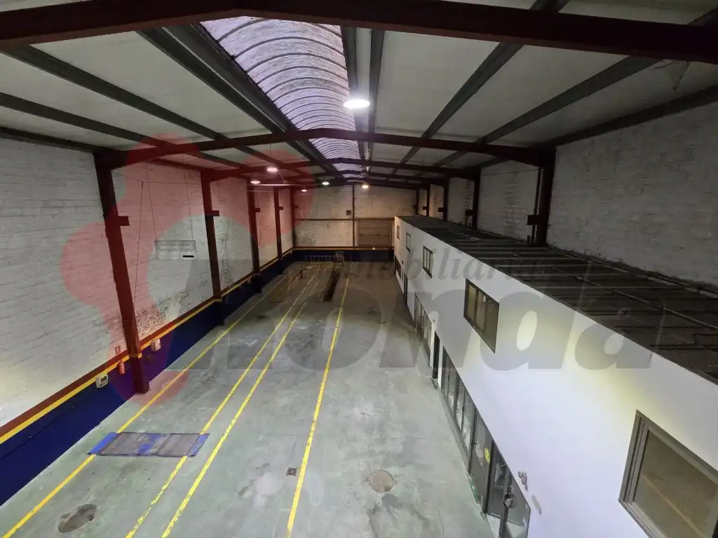 Nave industrial de alquiler en Lugo