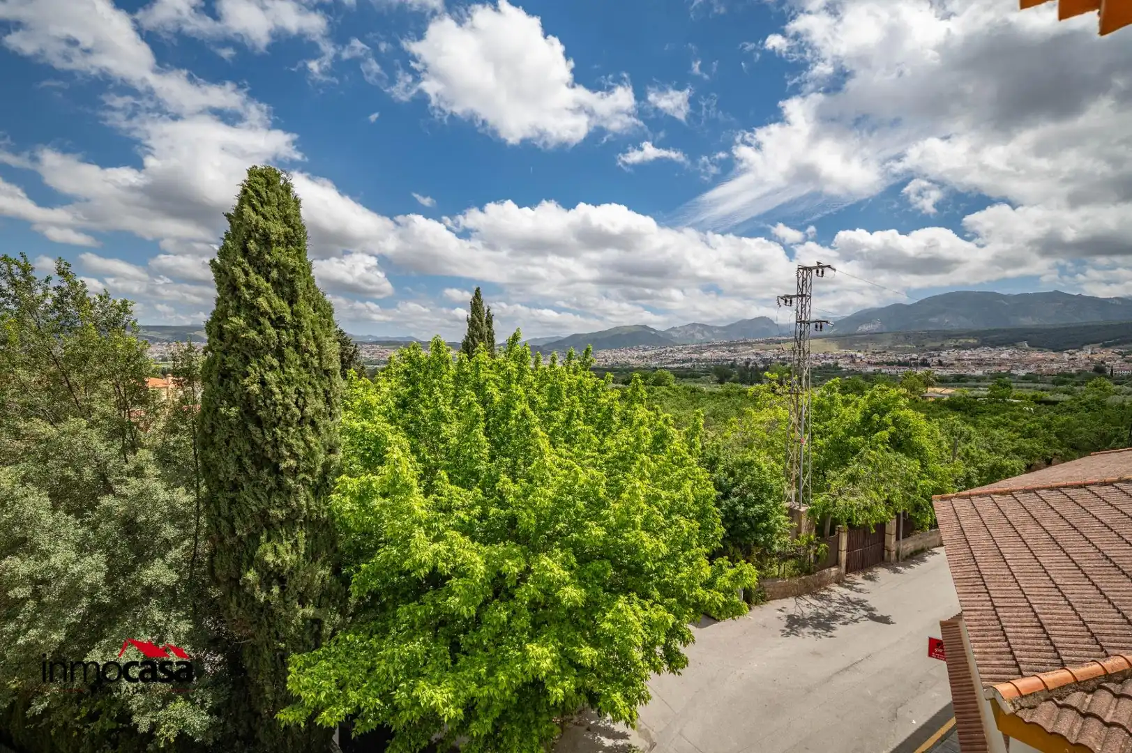 Außenansicht von Wohnung zum Verkauf in Ogíjares mit Terrasse