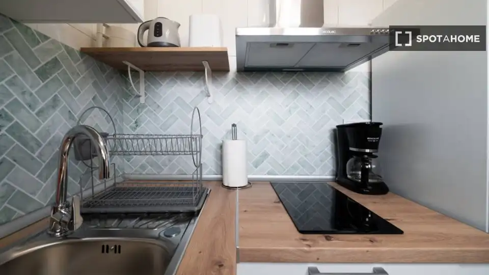 Küche von Wohnung zur Miete in Madrid mit Klimaanlage, Heizung und Möbliert