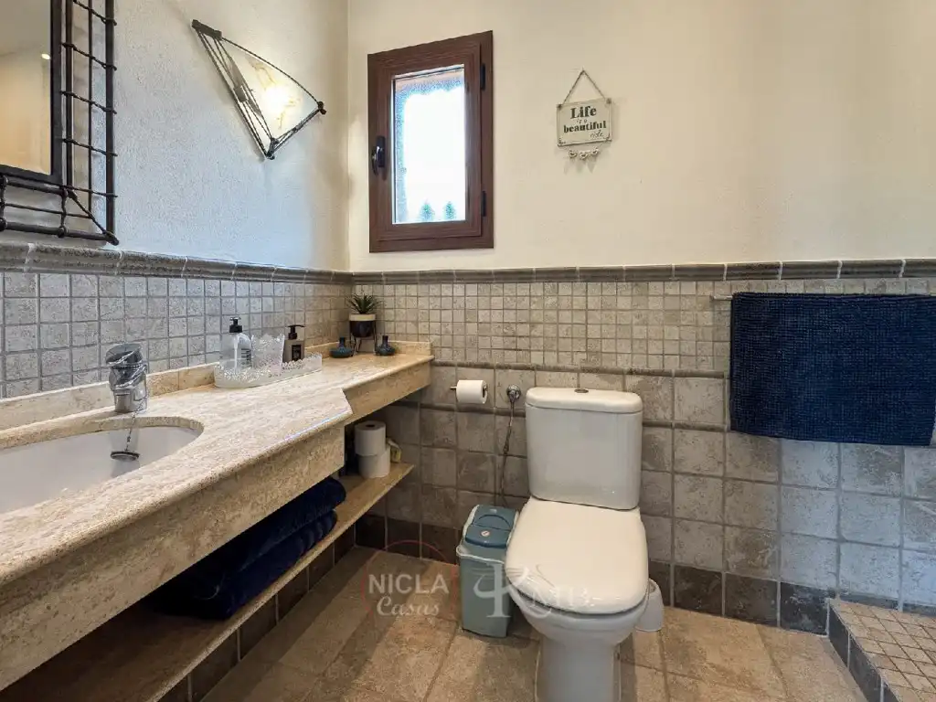 Bany de Casa o xalet en venda en Bédar amb Aire condicionat, Jardí privat i Terrassa