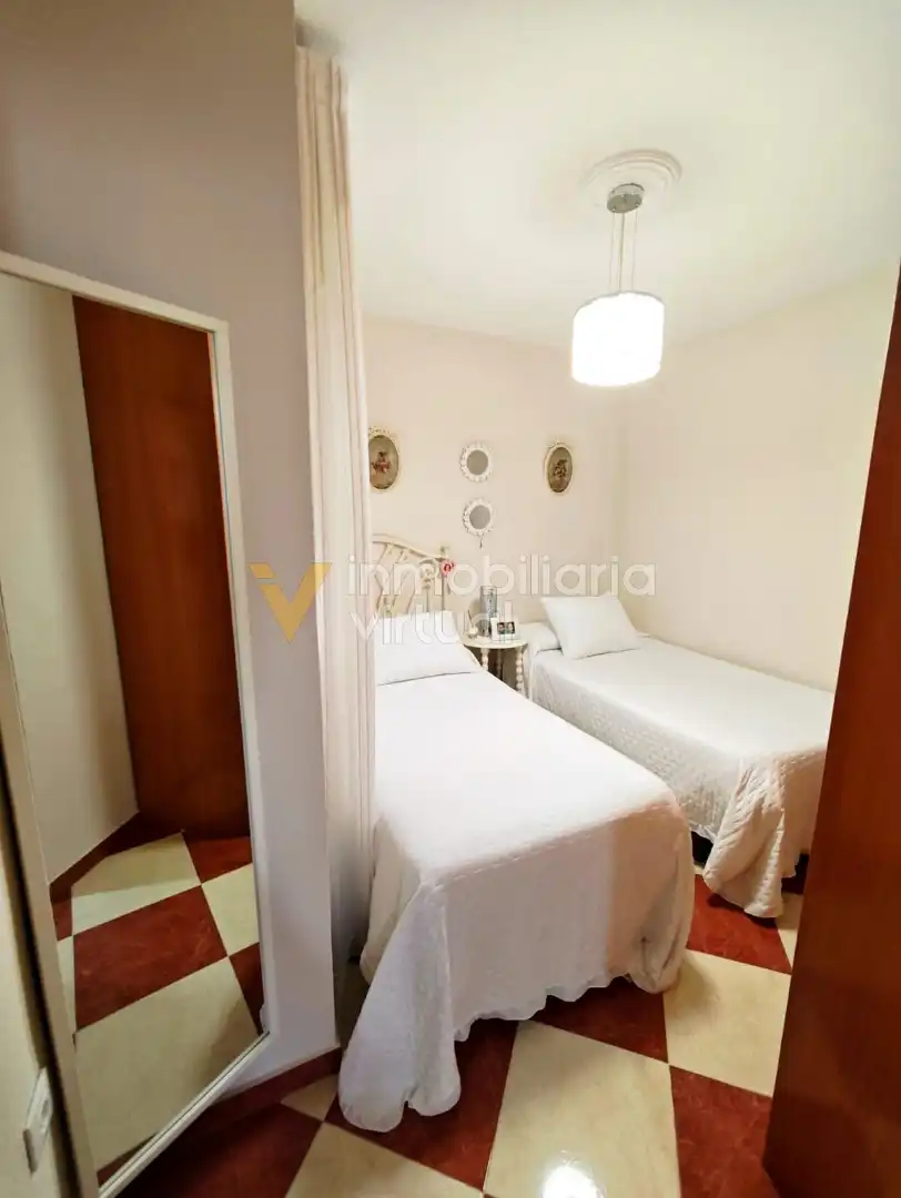 Schlafzimmer von Wohnung zum Verkauf in Lucena