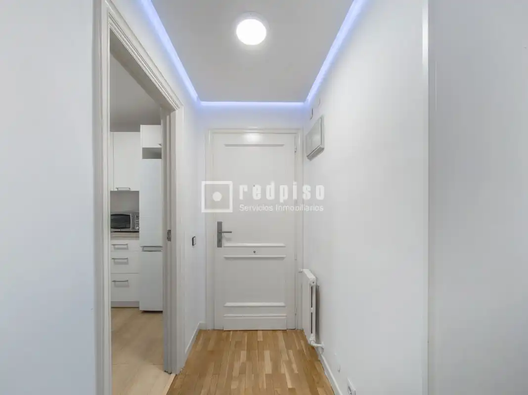 Apartamento de alquiler en Madrid con Calefacción, Parquet y Terraza
