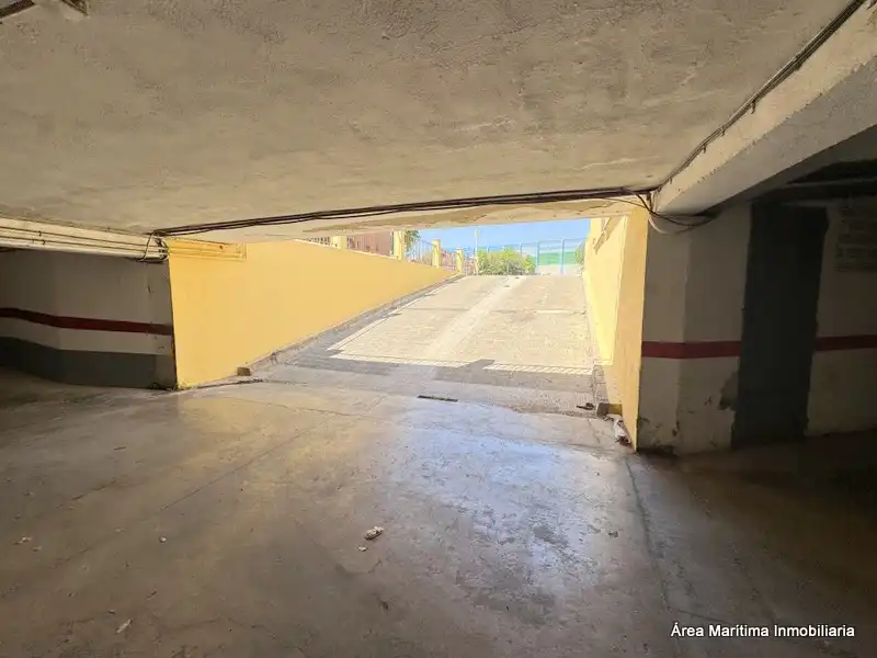 Parkplatz von Garage zur Miete in Alboraya