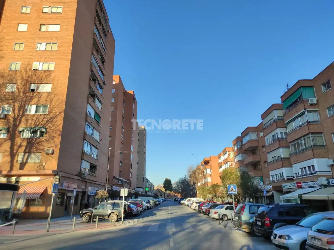 Vista exterior de Pis en venda en Guadalajara amb Aire condicionat i Calefacció