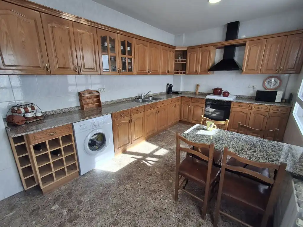 Cocina de Casa o chalet en venta en La Roda con Calefacción, Terraza y Trastero