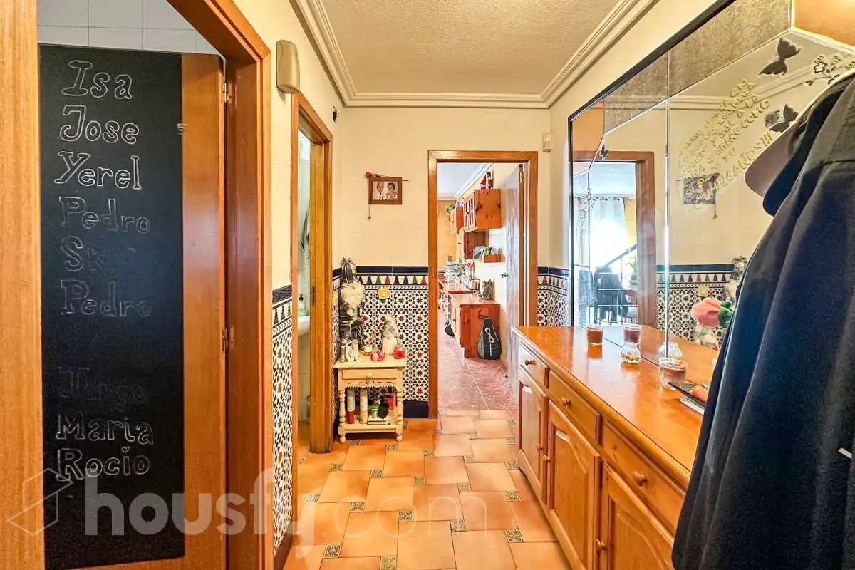Detached homes for sale in Calle del Grabado, Sector 3