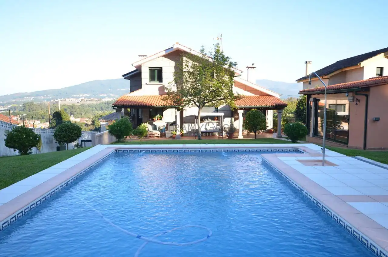 Piscina de Casa o chalet en venta en Tui, Pontevedra