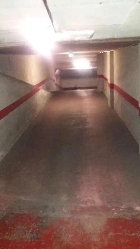 Einzelparkplatz zum Verkauf in Centre