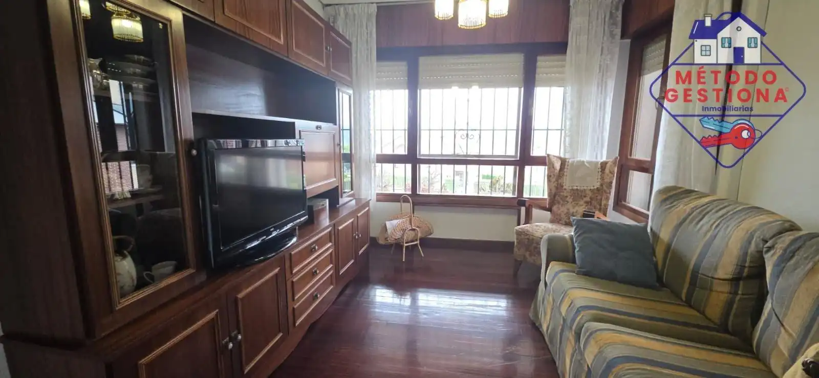 Sala de estar de Casa o chalet en venta en Camargo con Jardín privado y Piscina