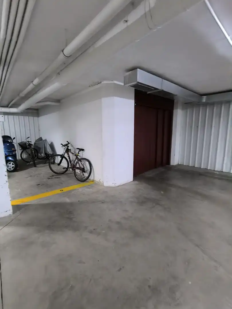 Garaje en venta en Beatriz de Suabia, Barrio del Nervión