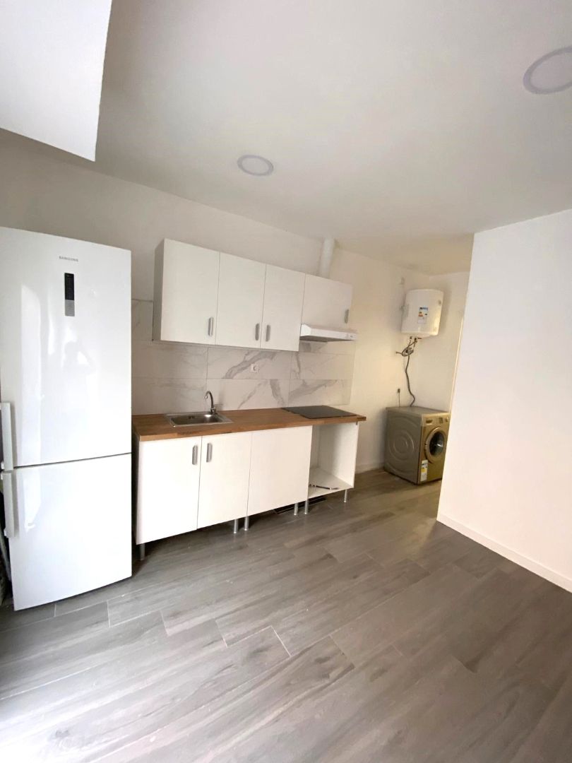 Kitchen of Study to rent in L'Hospitalet de Llobregat