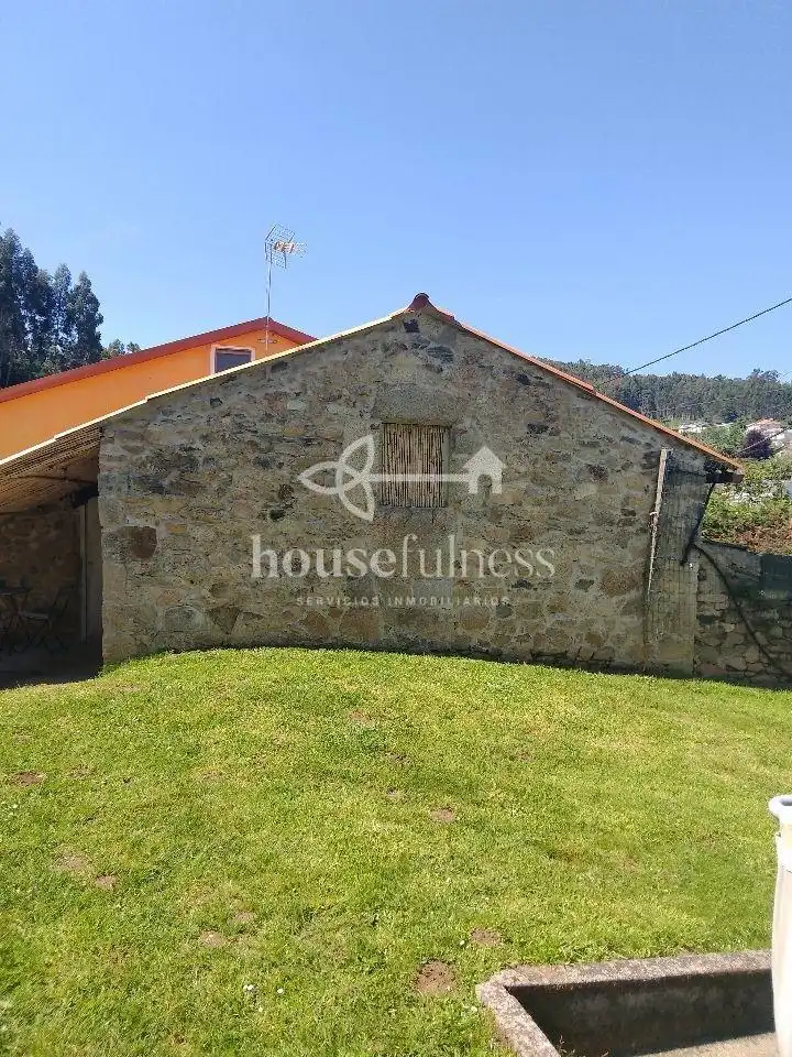 Vista exterior de Casa o xalet en venda en Ferrol amb Calefacció, Jardí privat i Terrassa