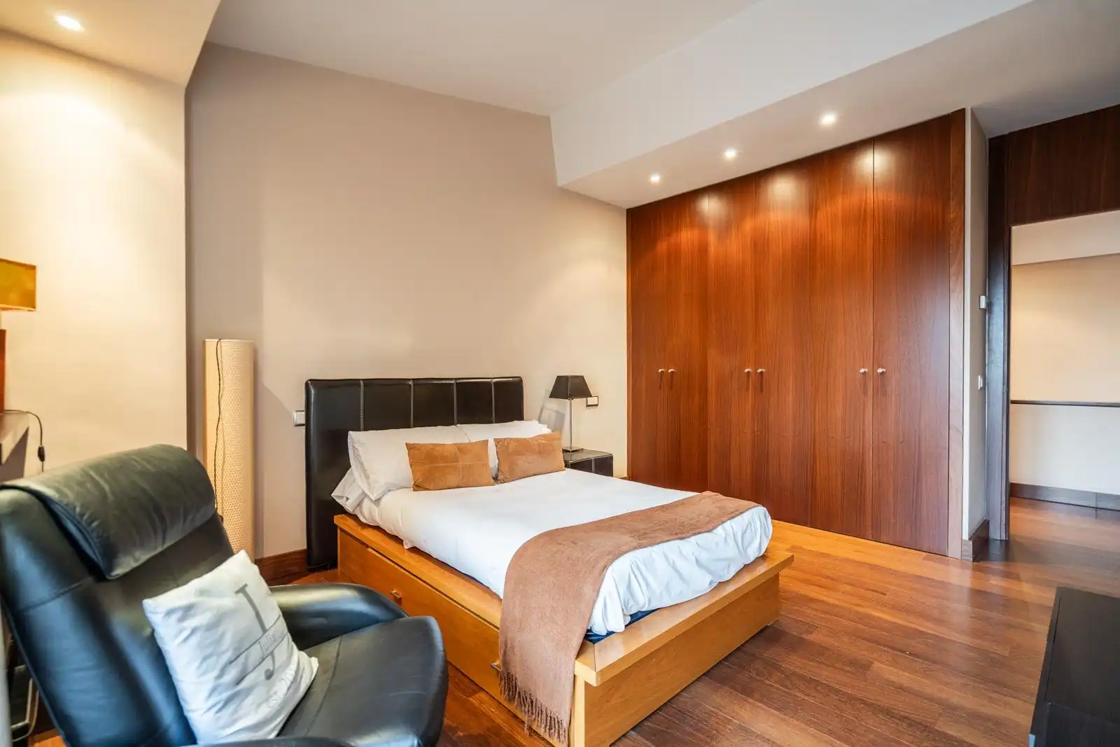 Habitación de Casa o chalet en venta en Las Rozas de Madrid con Aire acondicionado, Calefacción y Jardín privado
