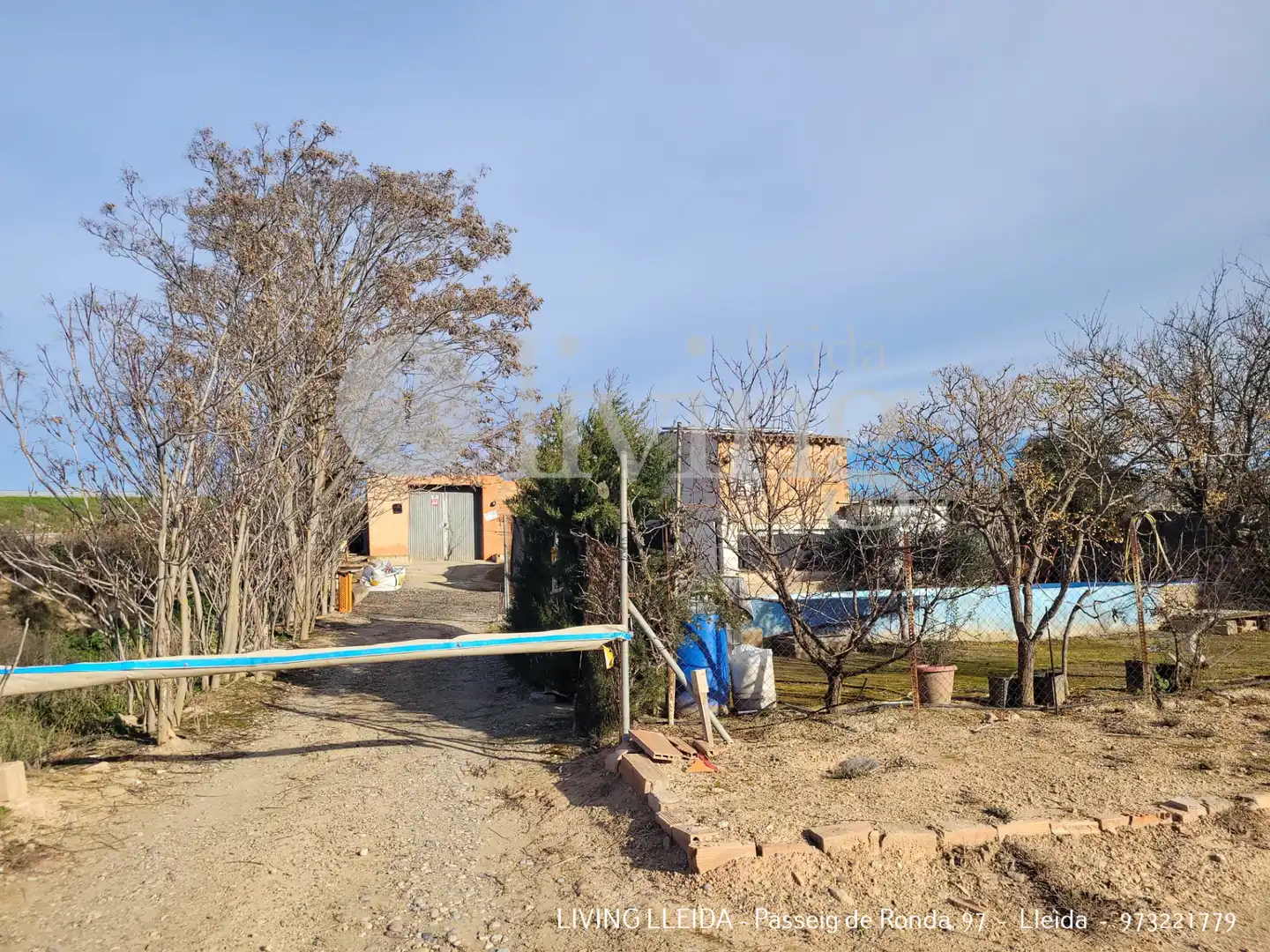 Außenansicht von Country house zum Verkauf in Vilanova de la Barca mit Privatgarten, Abstellraum und Schwimmbad