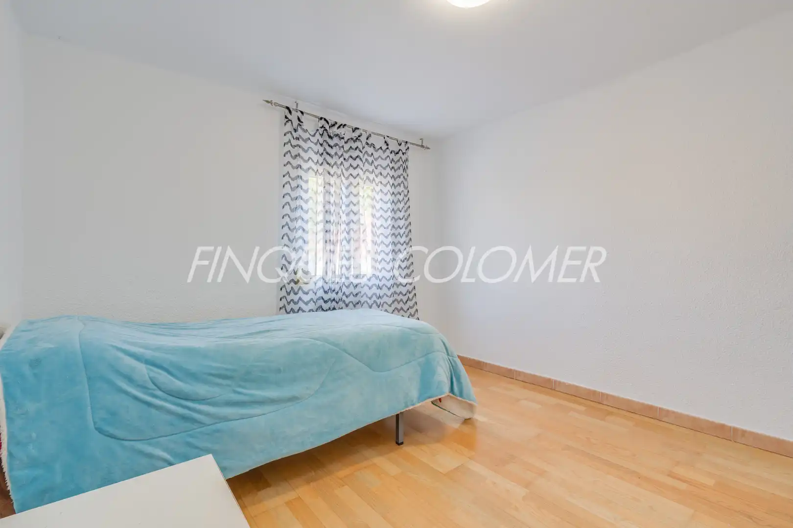 Pis en venda en Rubí amb Parquet, Balcó i Alarma