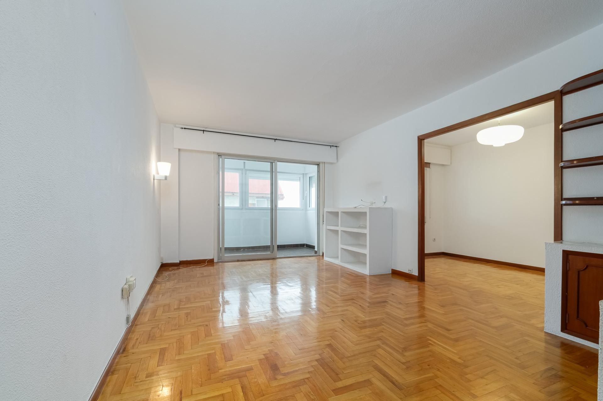 Living room of Flat for sale in Vigo   with Heating, Private garden and Terrace