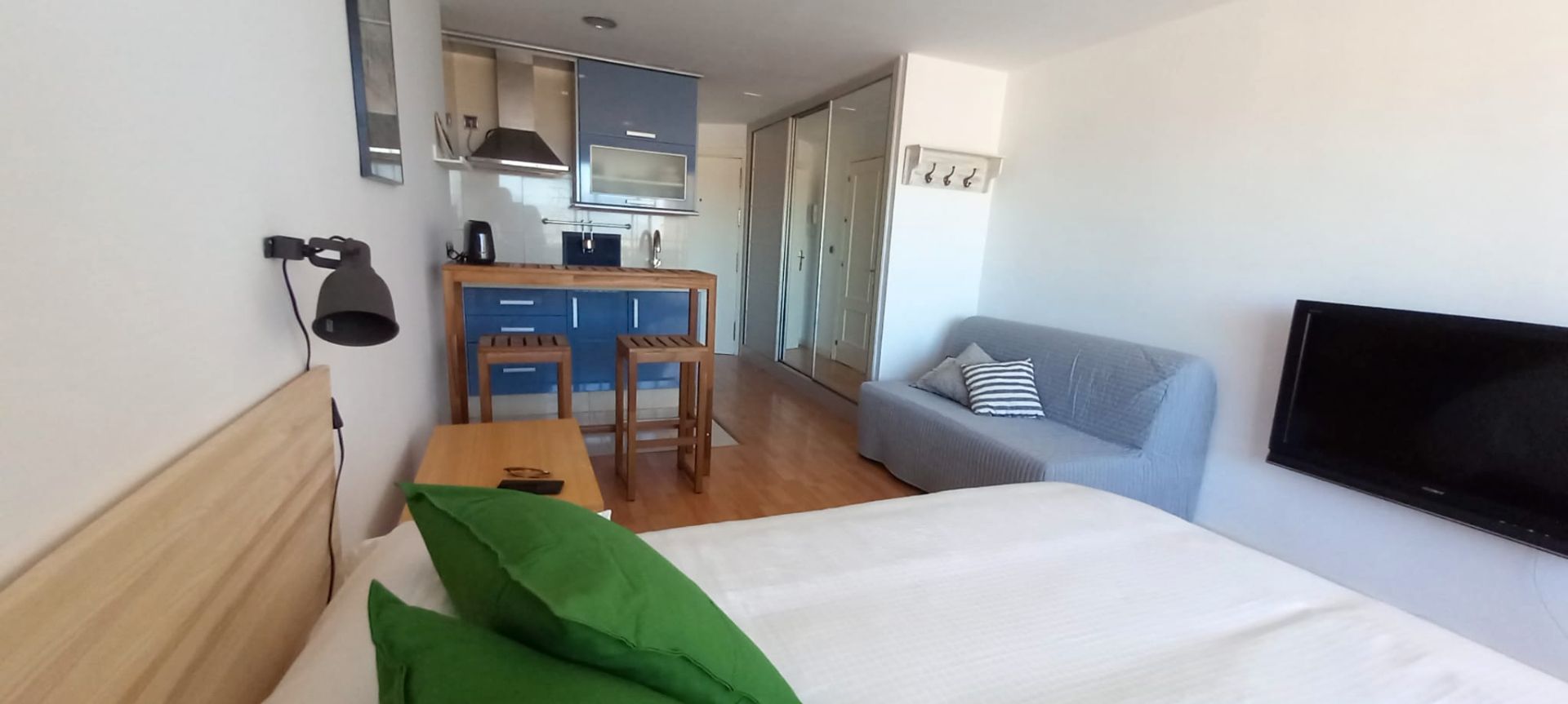 Dormitori de Estudi en venda en Rincón de la Victoria amb Aire condicionat, Terrassa i Moblat
