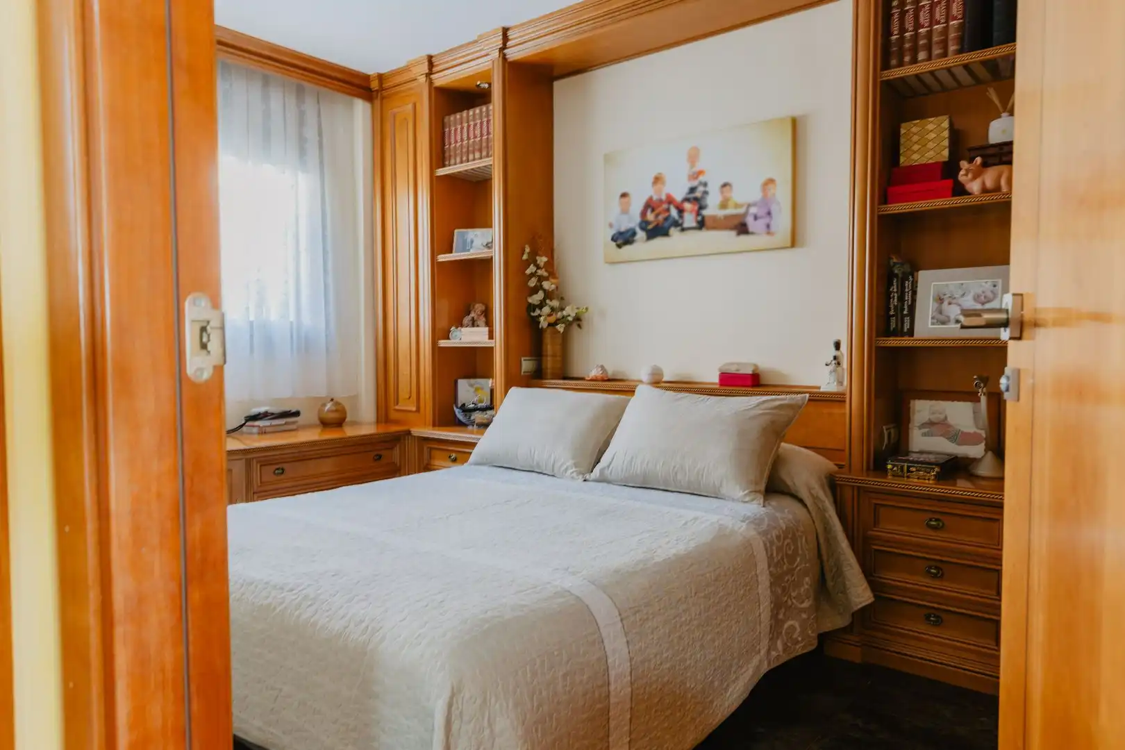 Bedroom of Houses for sale in Santa Coloma de Gramenet  with Air Conditioner, Heating and Private garden