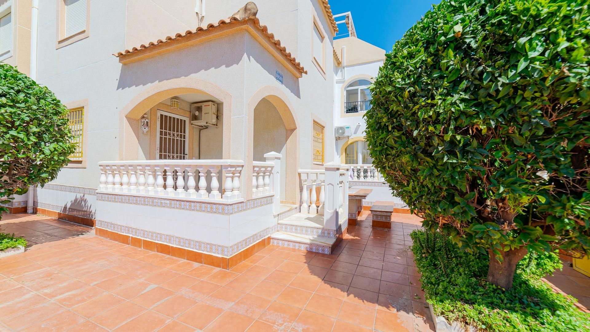 Jardín de Casa o chalet en venta en Torrevieja con Jardín privado, Terraza y Piscina comunitaria